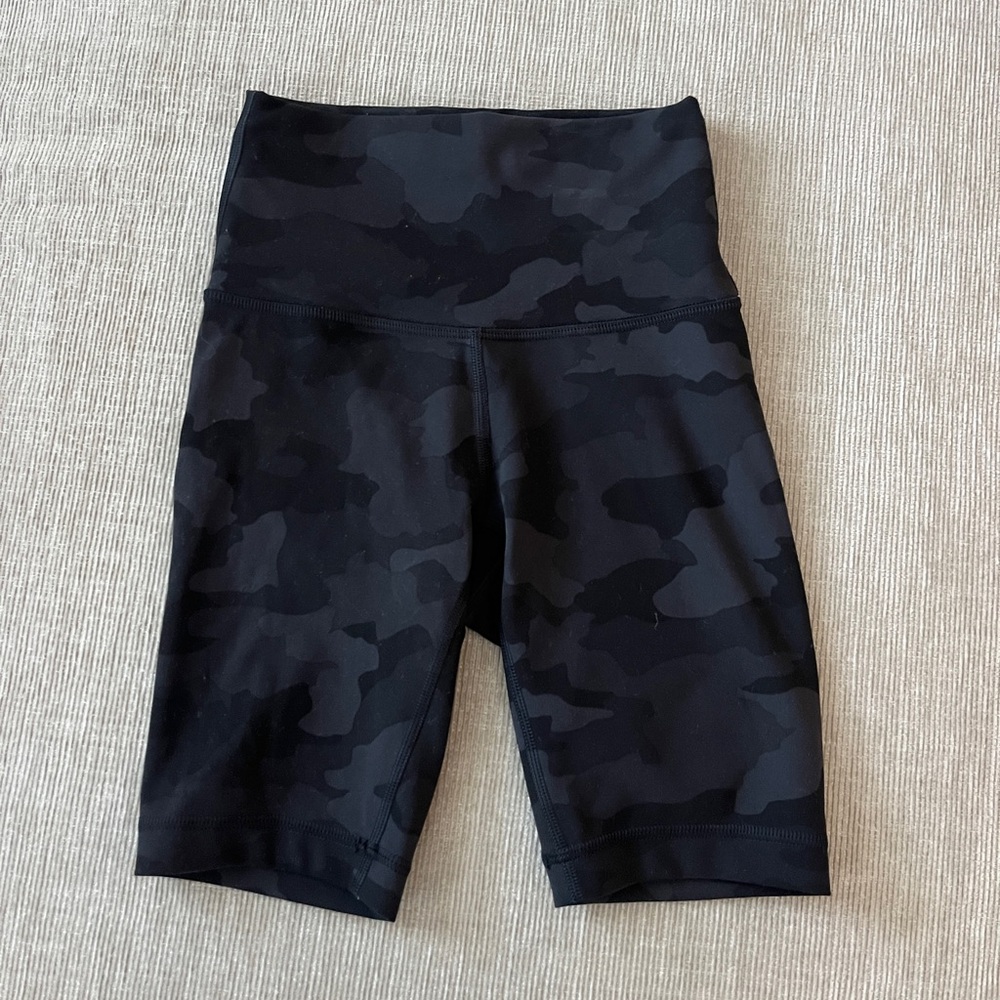 Women’s Lululemon Wunder Train Biker Short
